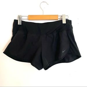 Black Nike Athletic Shorts Size Medium